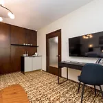 Zilvinas 4*