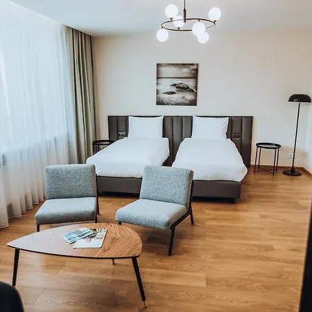 Zilvinas 4* بالانغا